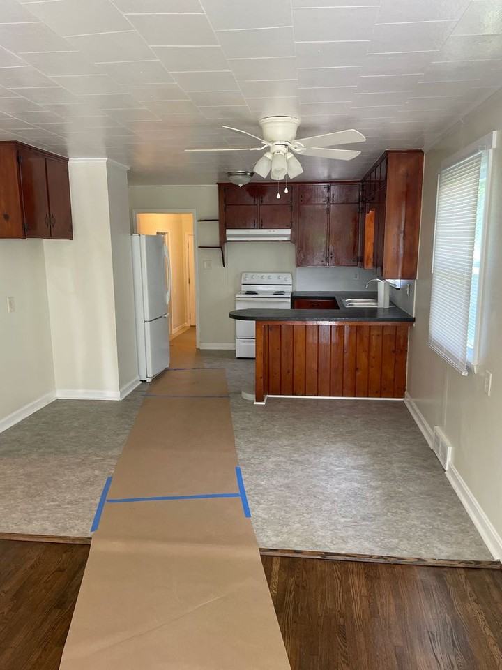 847 Goldfloss St - Photo 3 of 10