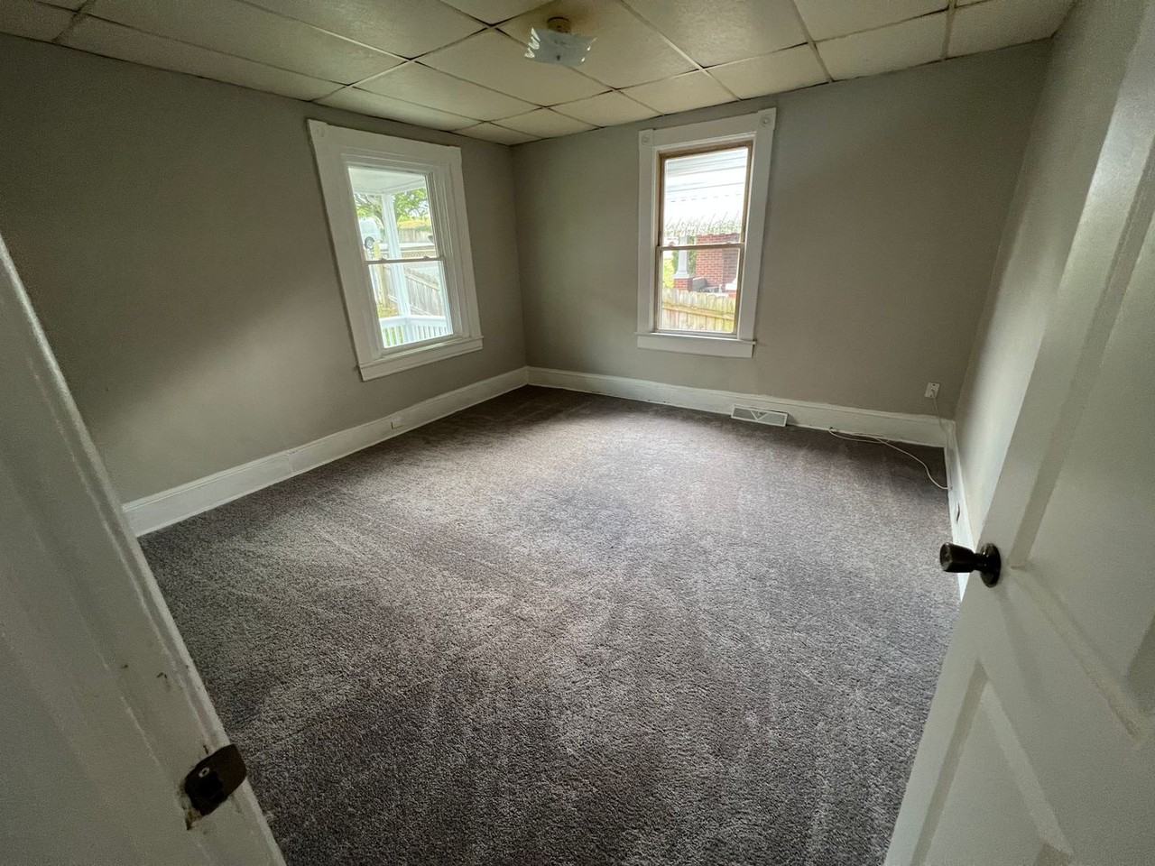 512 Madison Ave Nw - Photo 3 of 10