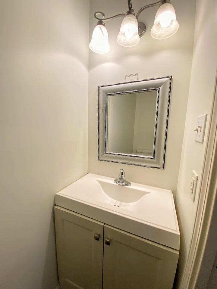333 E Sale Rd - Photo 5 of 20