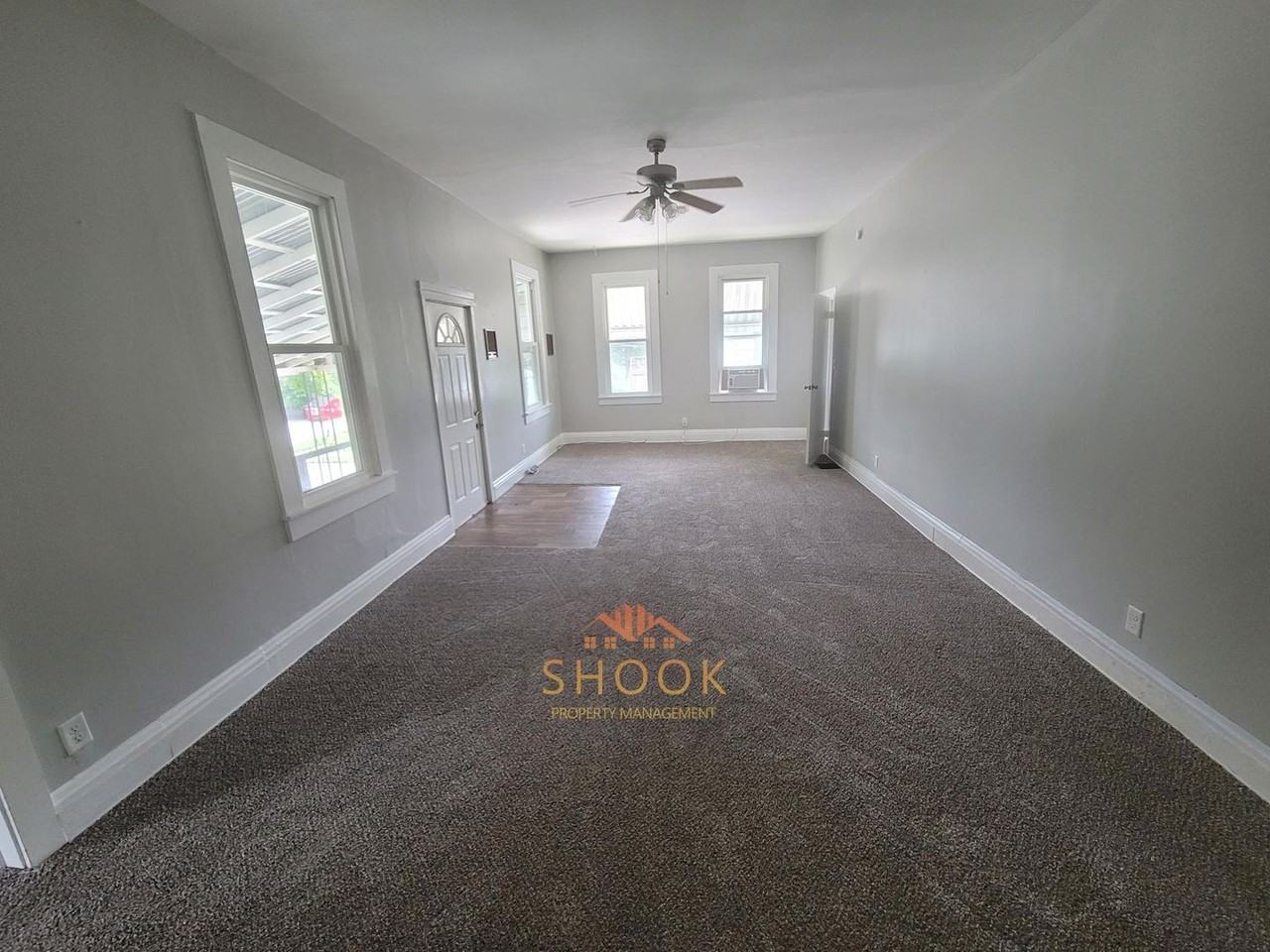 1300 Howell St - Photo 3 of 14