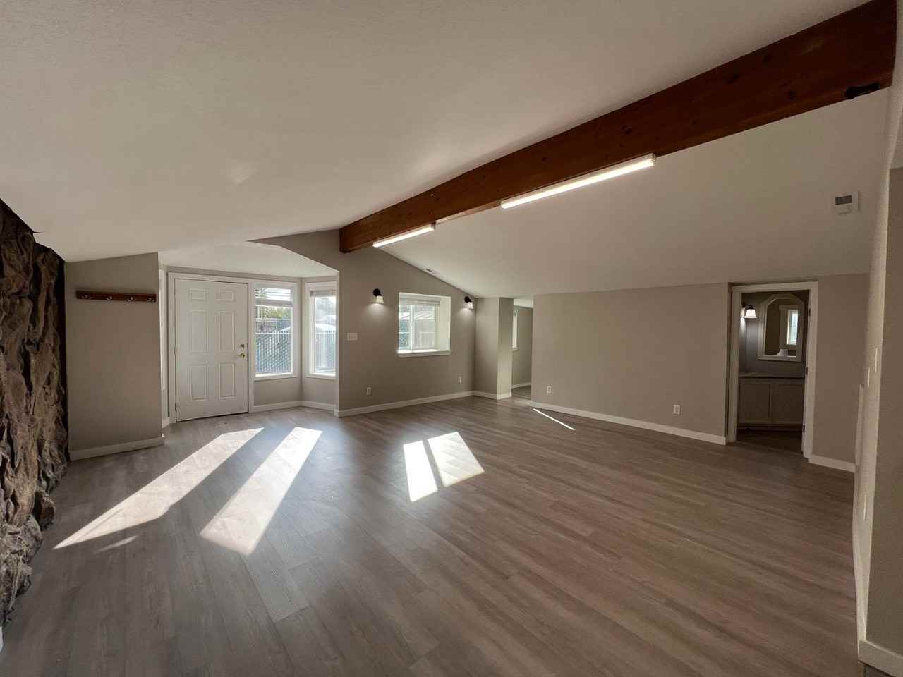2100 S 11th Ave - Photo 5 of 18