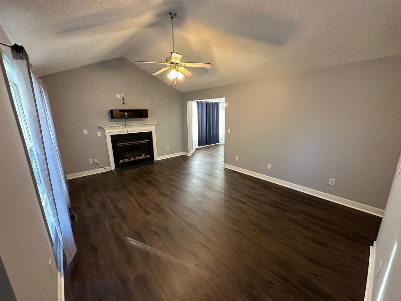 3103 Saw Mill Rd - Photo 3 of 28