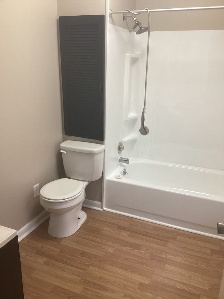 312 Lincoln Ave #C - Photo 5 of 18