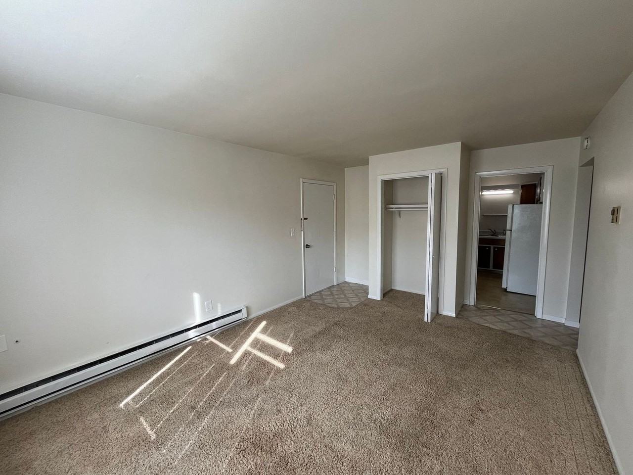 203 E Front St - Photo 3 of 21