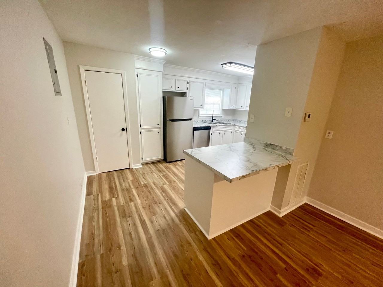 213 Harrell St - Photo 2 of 7