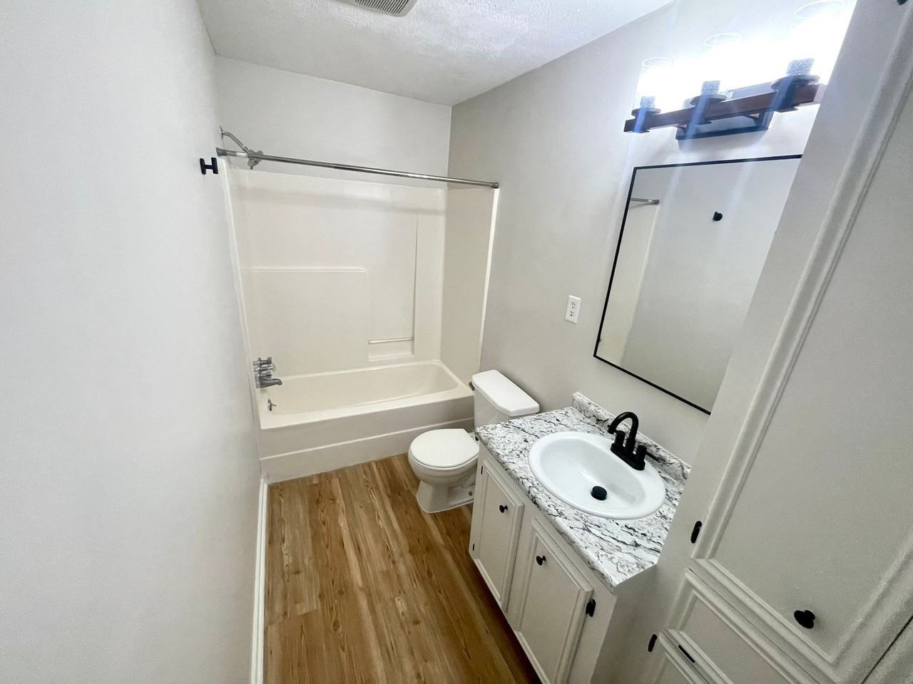 213 Harrell St - Photo 6 of 7