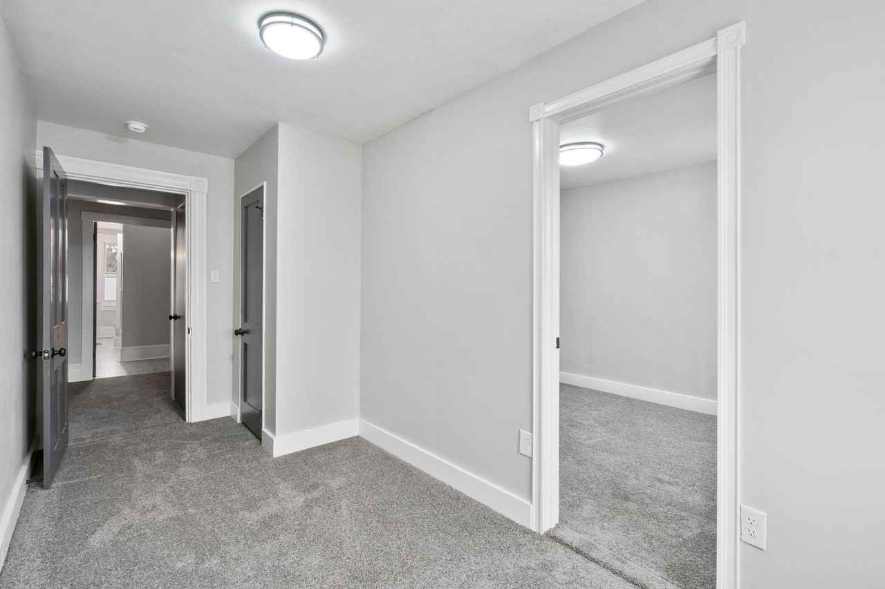 4538 Penn Ave - Photo 5 of 23