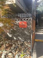 featured image of 890 E 9th St