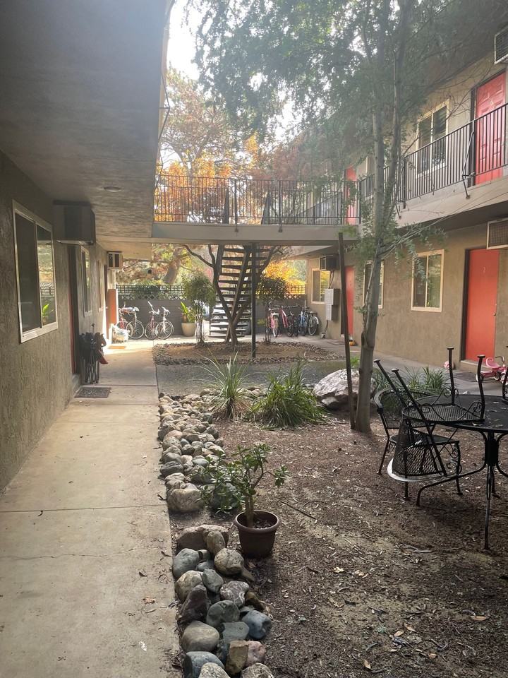 Peppertree Apartments - Photo 5 of 9