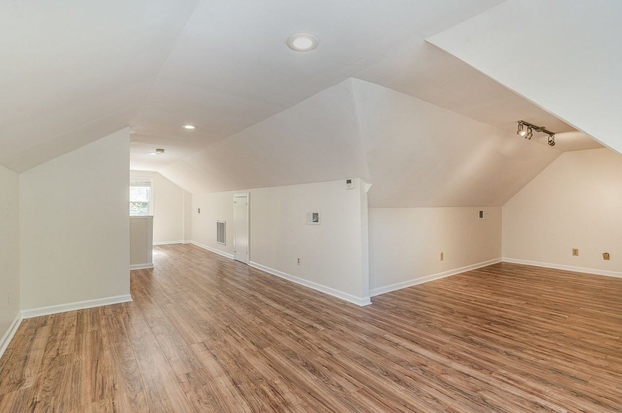 3508 Robin Rd - Photo 2 of 28