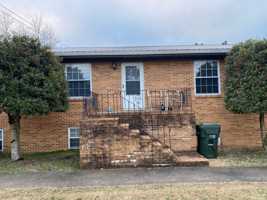 featured image of 104 Skyview Dr