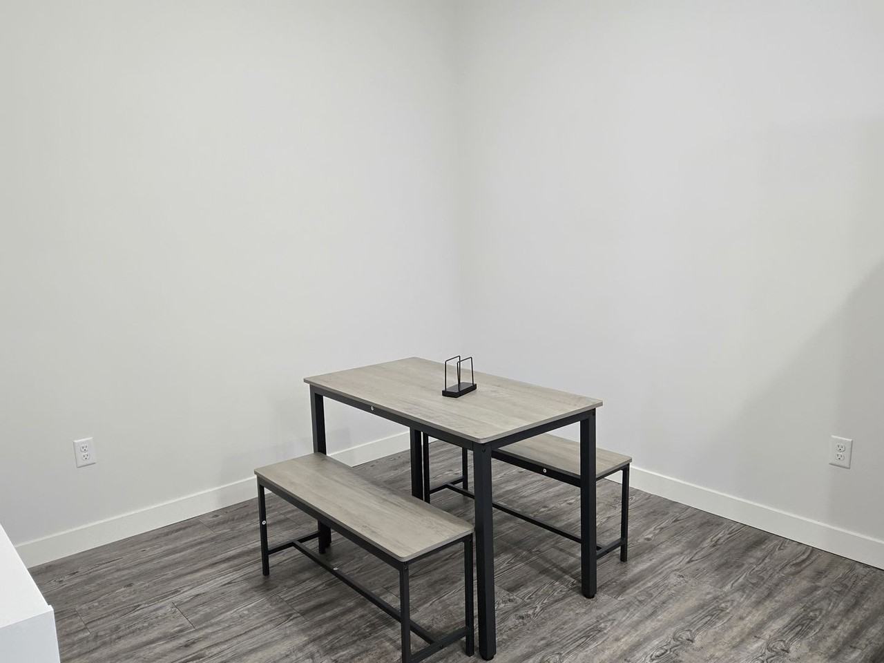 1807 N Windsor Ave - Photo 7 of 26