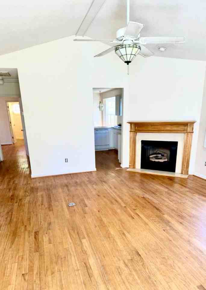 135 Buckskin Dr - Photo 2 of 5