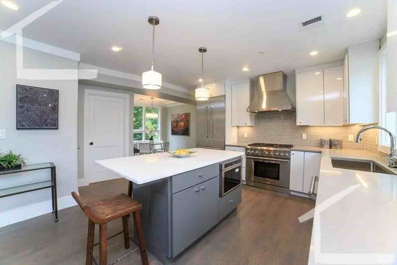 51 Cameron St - Photo 3 of 20