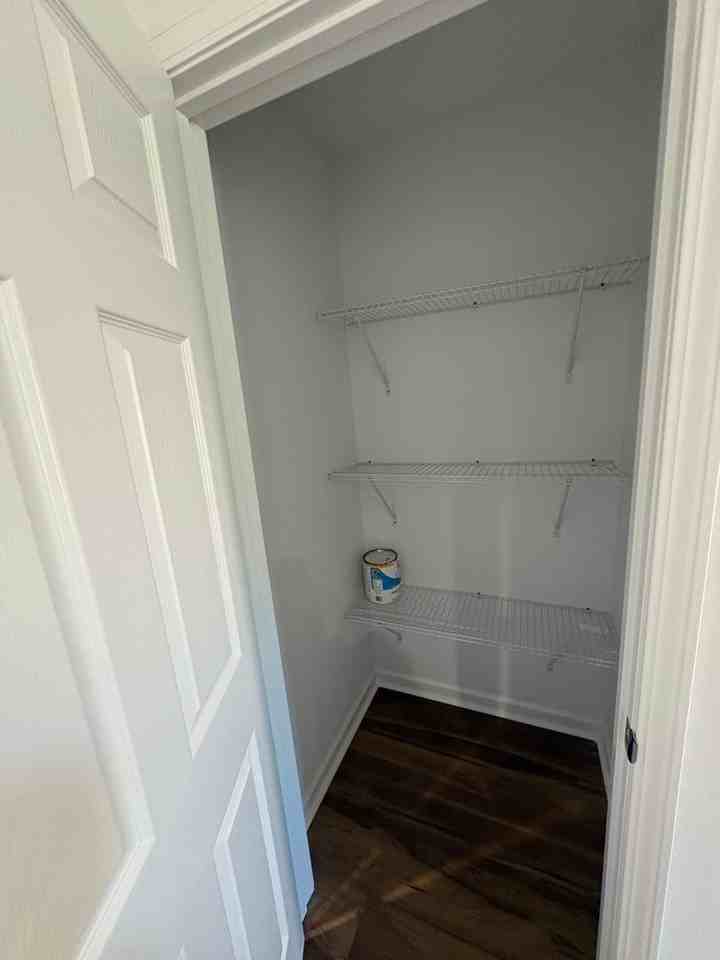 209 Charleston Dr - Photo 5 of 18