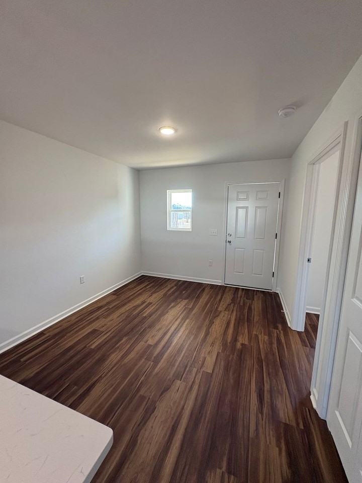 209 Charleston Dr - Photo 7 of 18