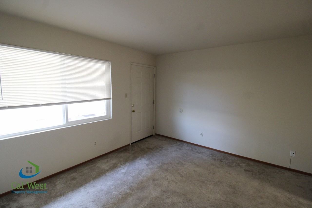 912 Delbert Way #2 - Photo 4 of 14