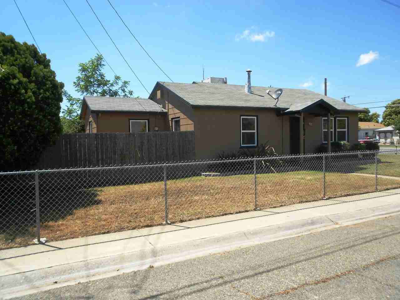 1430 Freeman St - Photo 3 of 3
