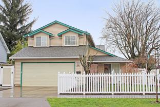 6010 N Wilbur Ave - Photo 1 of 1