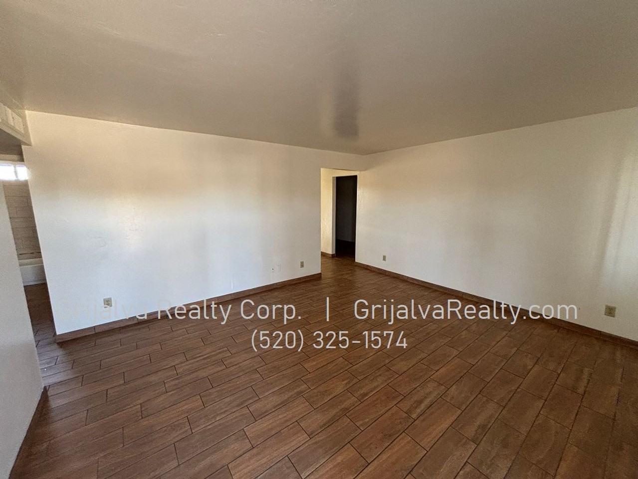 3636 S Edmonton Ave - Photo 3 of 12