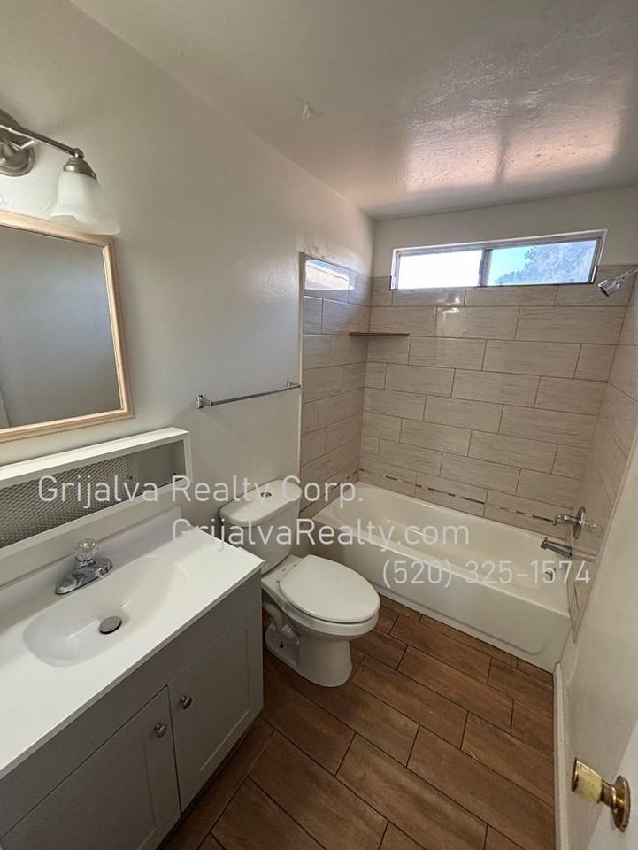 3636 S Edmonton Ave - Photo 6 of 12