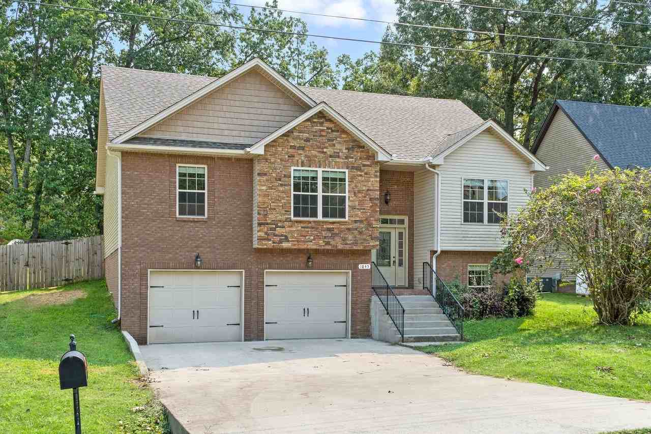 1845 Deerstand Dr - Photo 2 of 35
