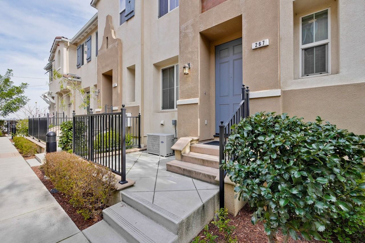 267 Parc Place Dr - Photo 5 of 41