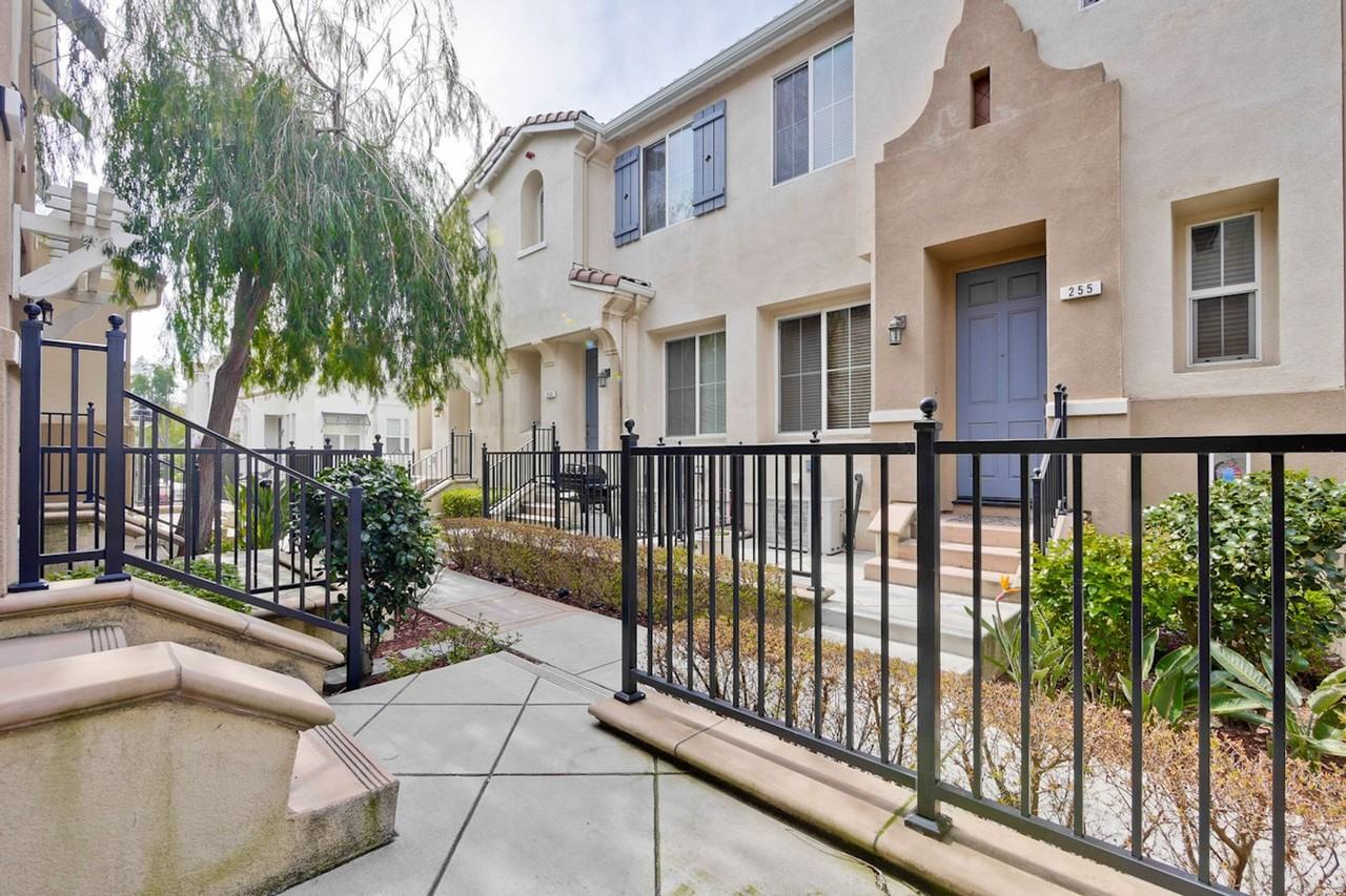 267 Parc Place Dr - Photo 7 of 41