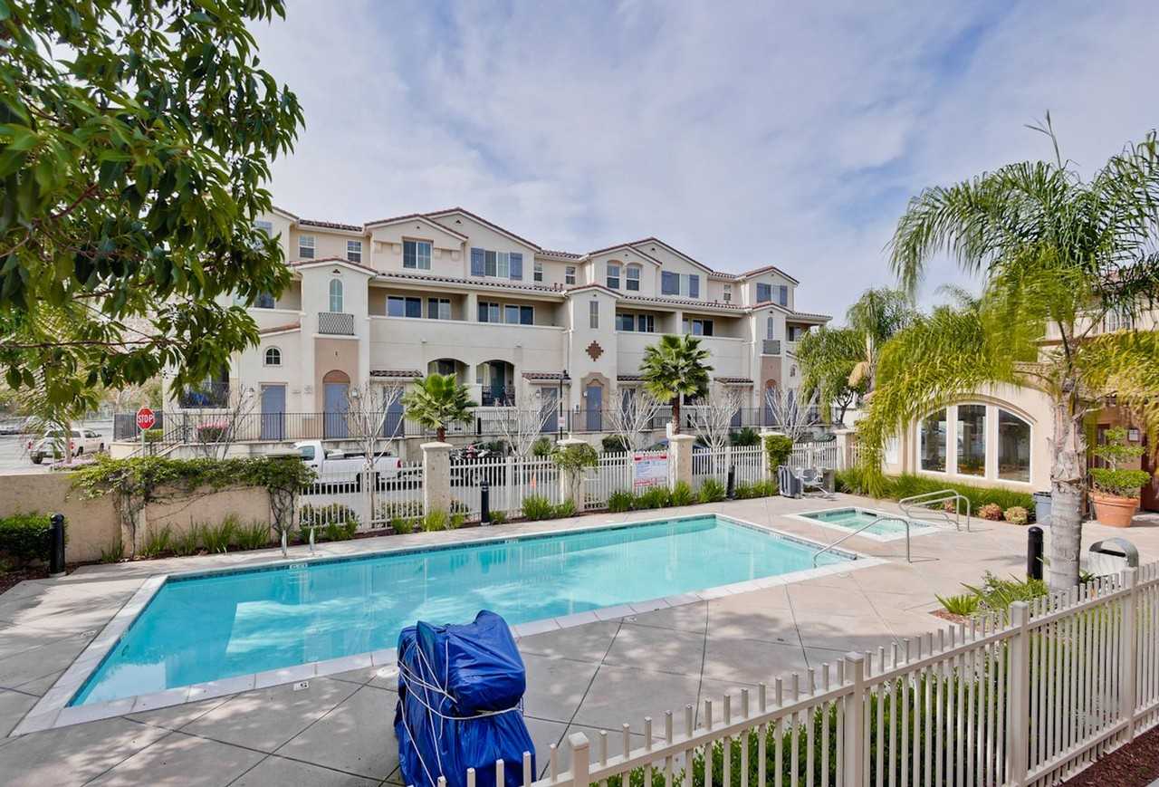 267 Parc Place Dr - Photo 4 of 42