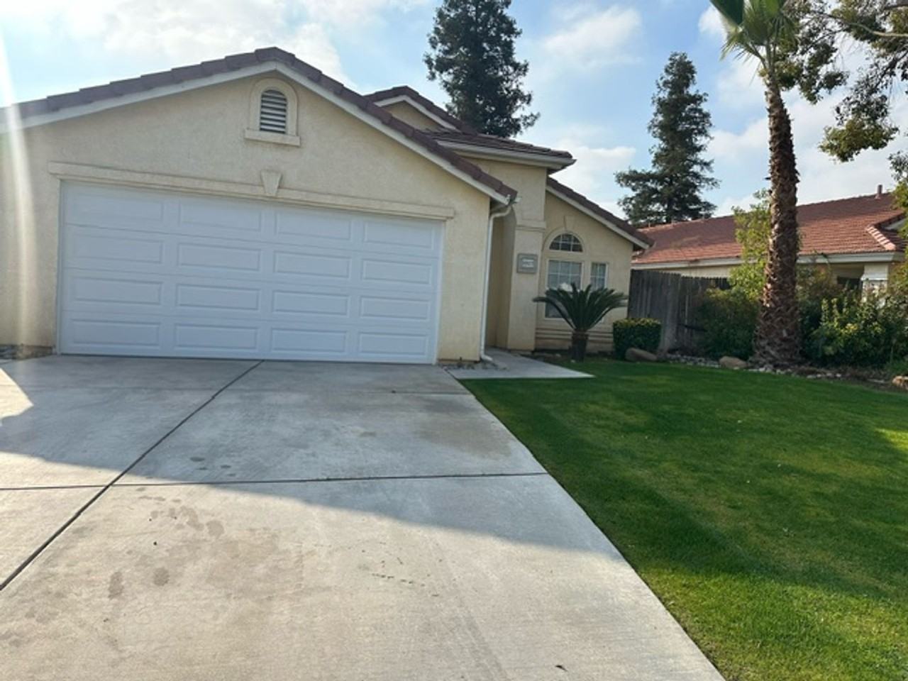 8807 Rollingbay Dr - Photo 2 of 15
