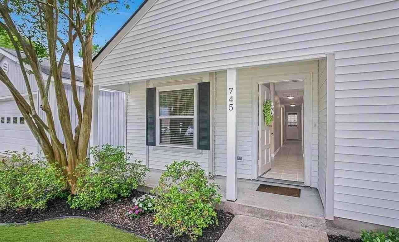 745 Stoney Creek Ave - Photo 2 of 15