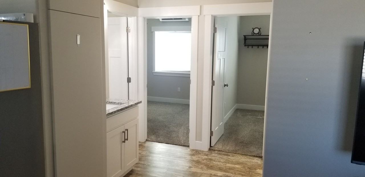 4282 N Maple Ln - Photo 3 of 7