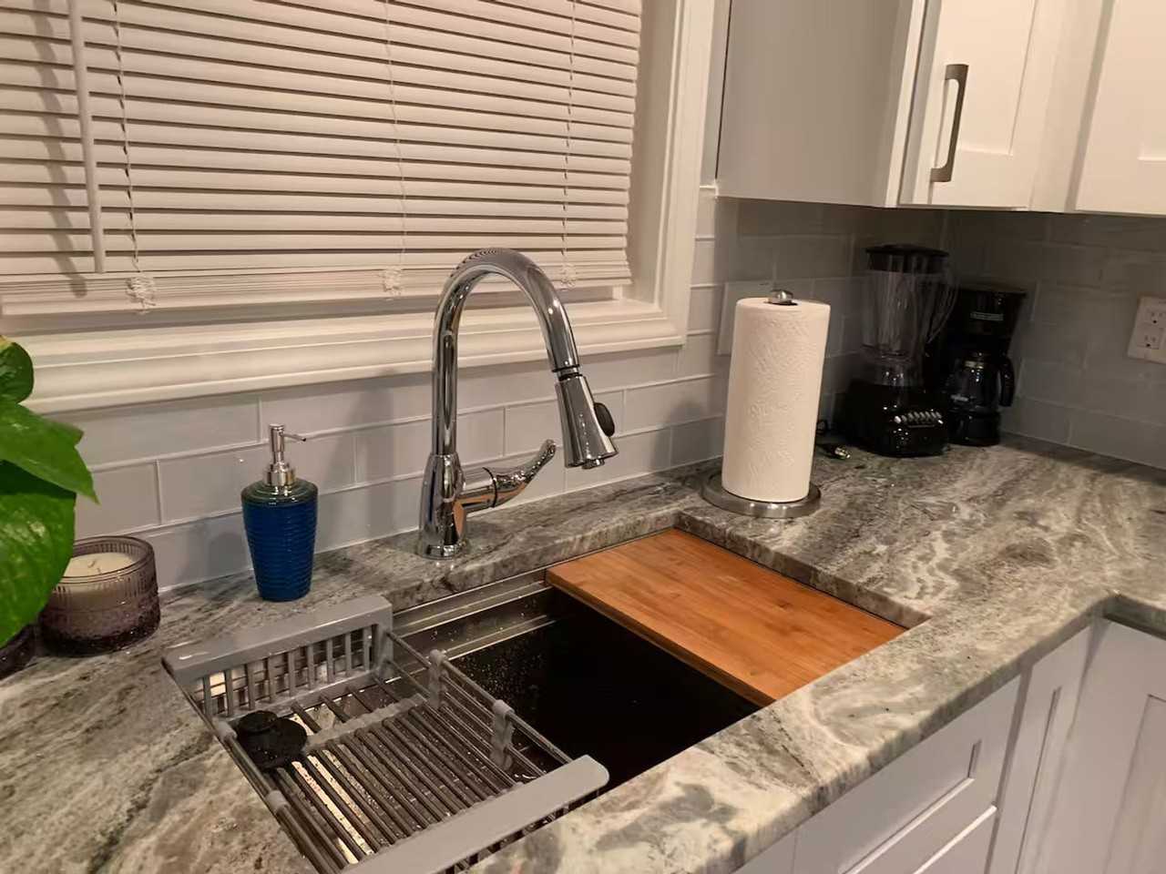 1485 Janmar Dr - Photo 7 of 25