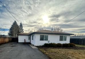 5844 Delaware Ave - Photo 1 of 1