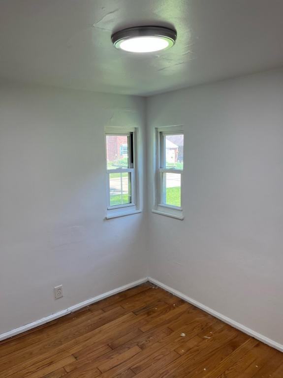 6901 Walnut St - Photo 3 of 11
