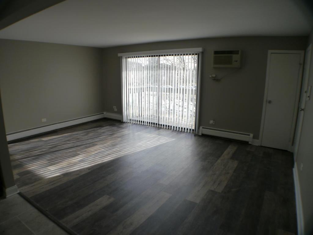 3650 W 119th St ##201 - Photo 3 of 13