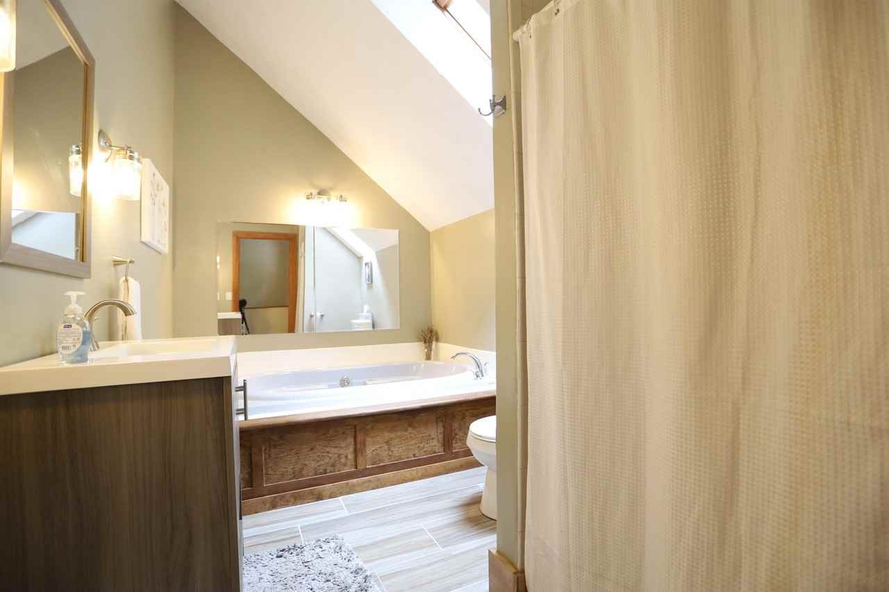 176 Reservoir Rd - Photo 3 of 28