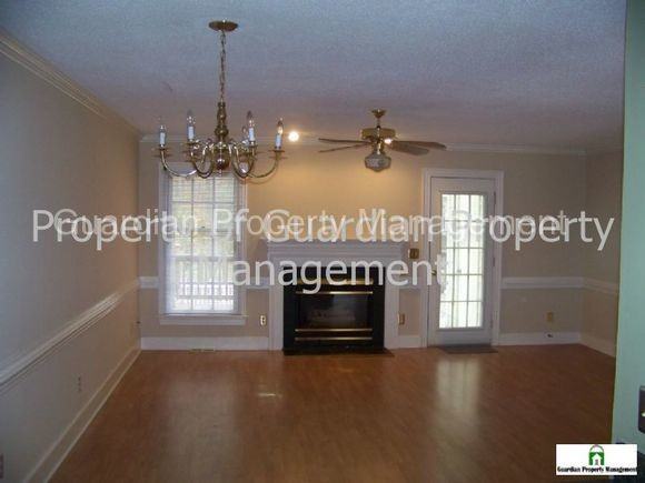 320 Olde Towne Dr - Photo 2 of 14