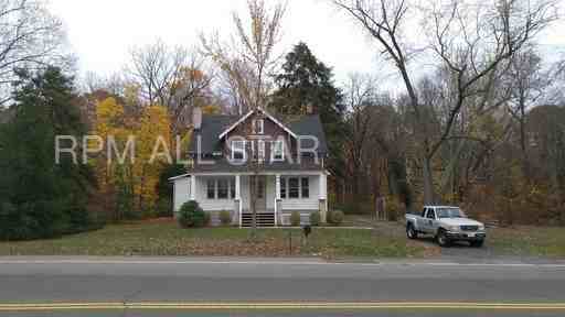 906 Georges Rd - Photo 2 of 16