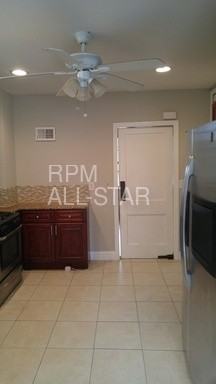 906 Georges Rd - Photo 3 of 16