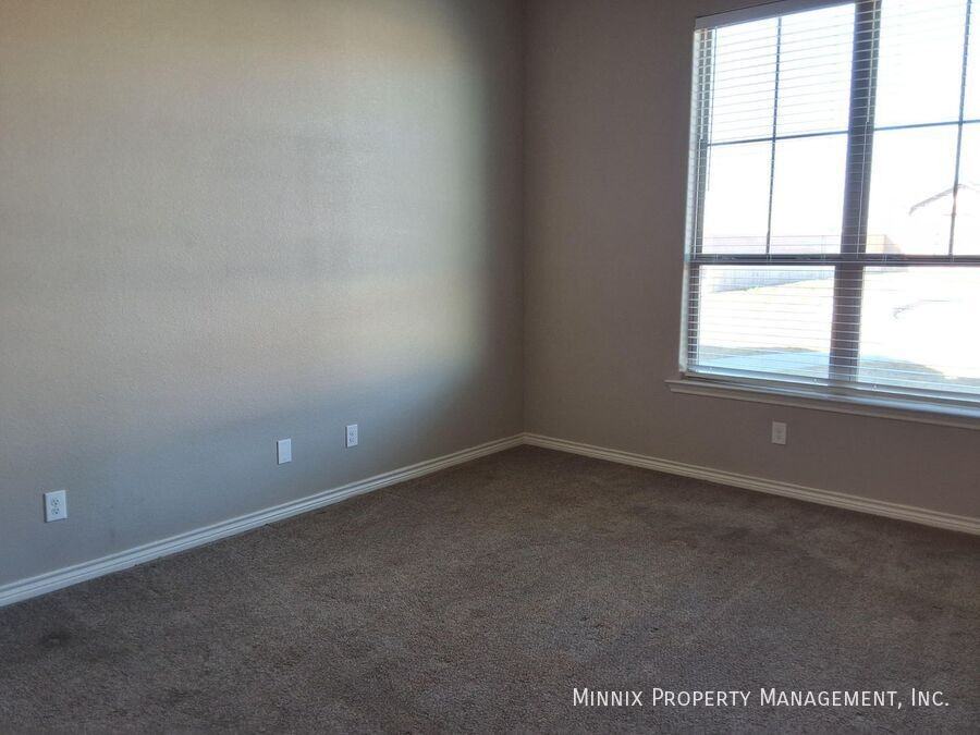 5313 Kilyn Court - Photo 6 of 8