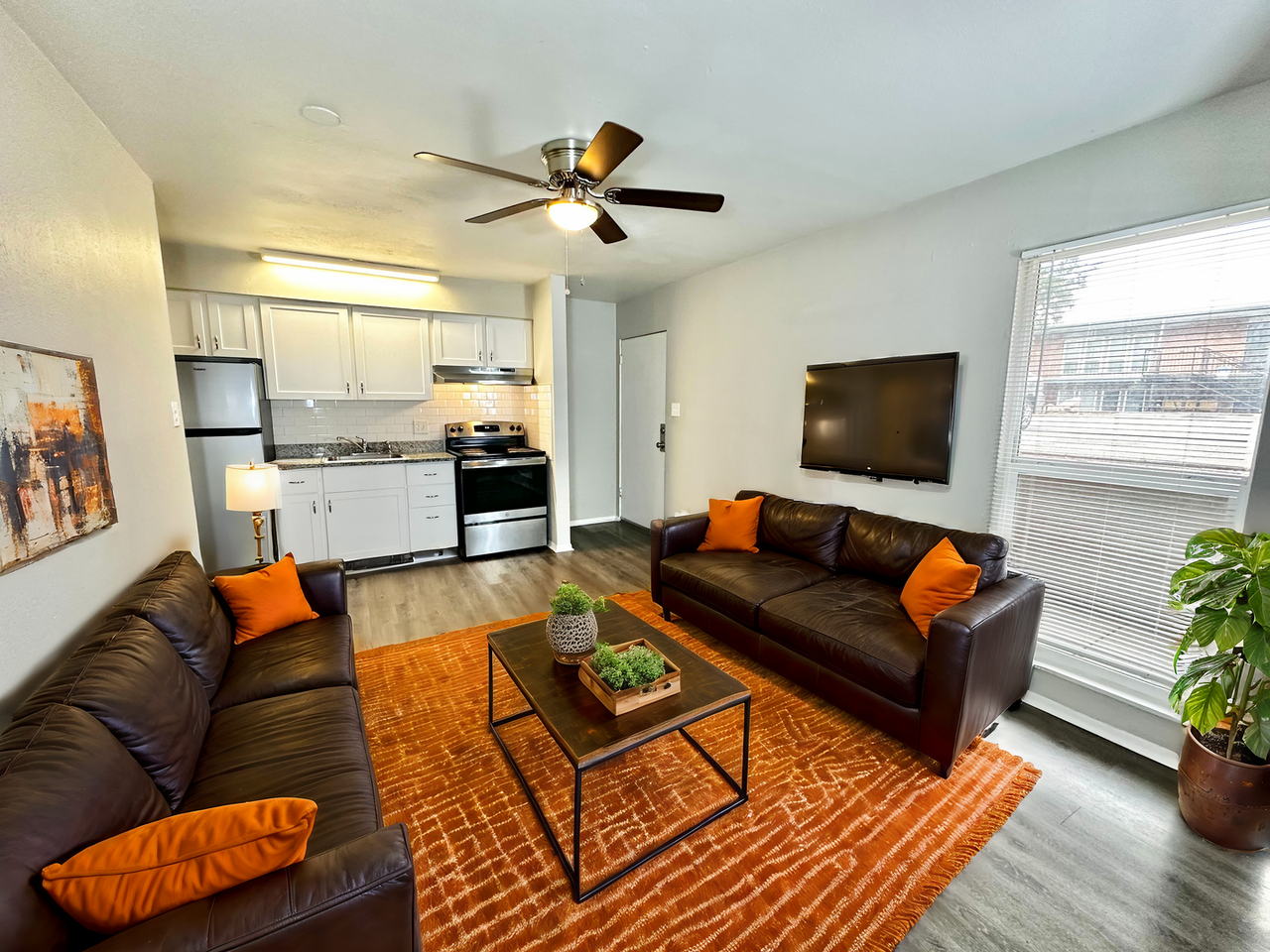 3014 N Arcadia St #111 - Photo 5 of 27