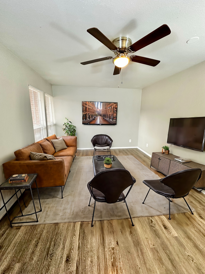 3014 N Arcadia St #111 - Photo 7 of 27