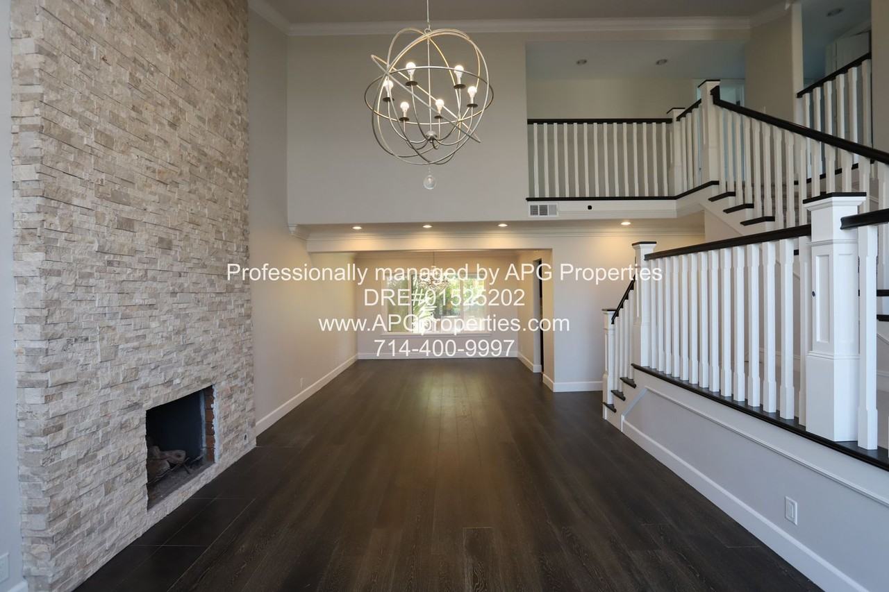 10438 Salinas River Cir - Photo 3 of 36