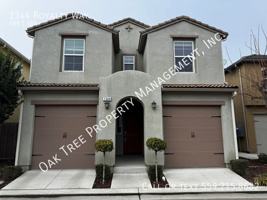 featured image of 1344 Royalty Way