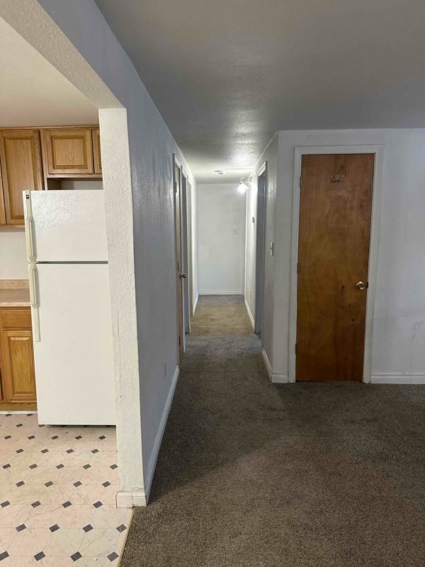 4027 E 8th Ave #3 - Photo 3 of 9