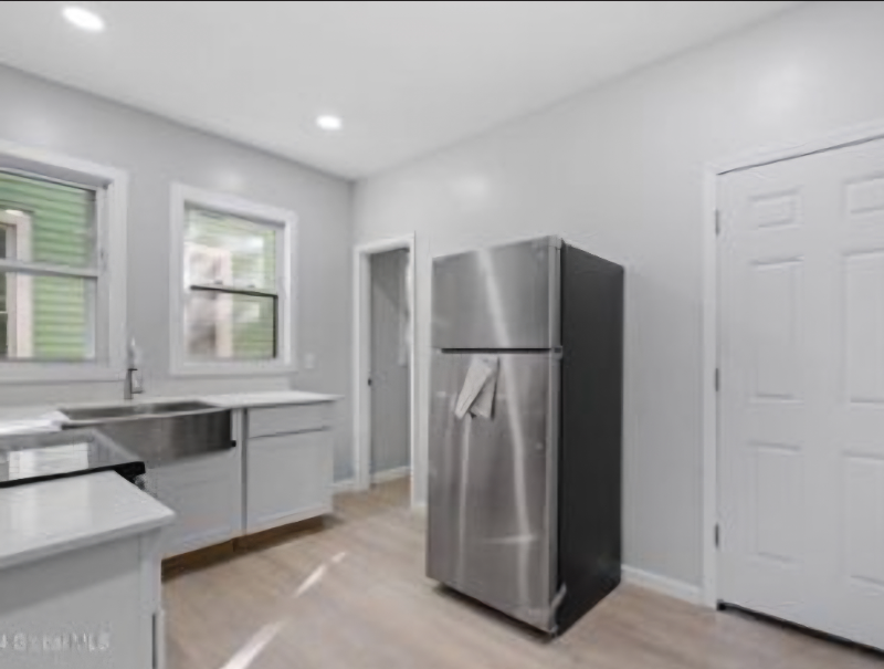 20 Benson St #1 - Photo 2 of 9