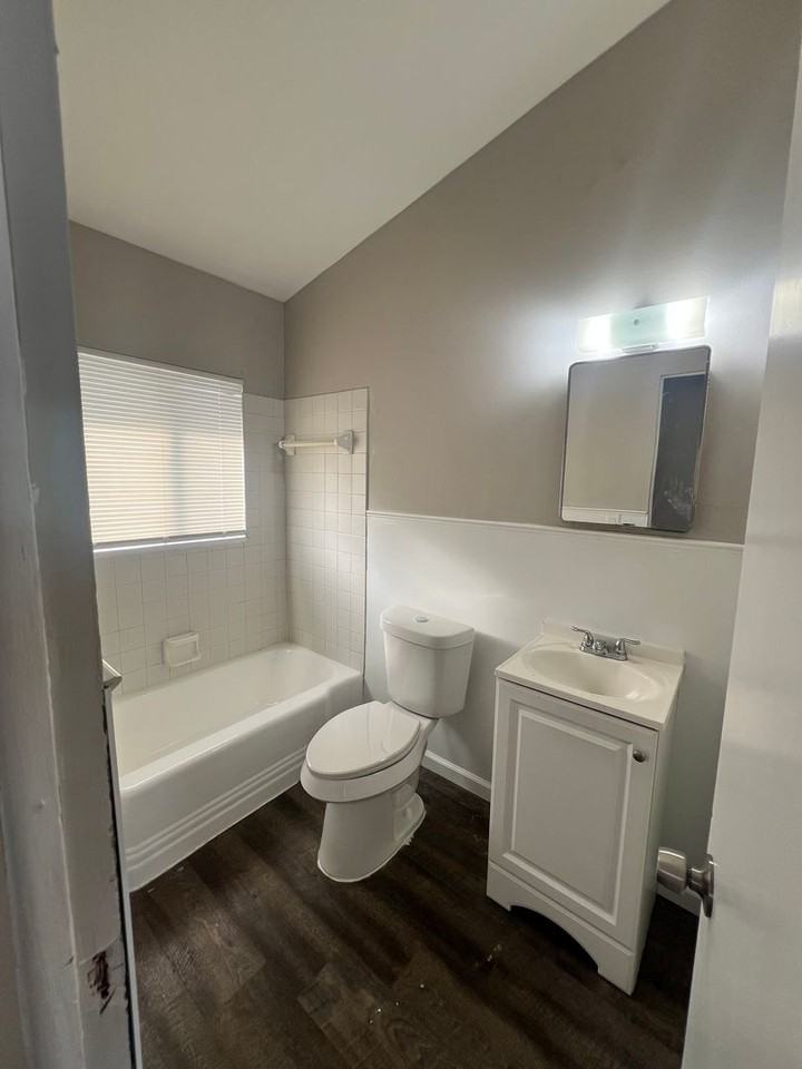 MAPLE RIDGE - Photo 7 of 17