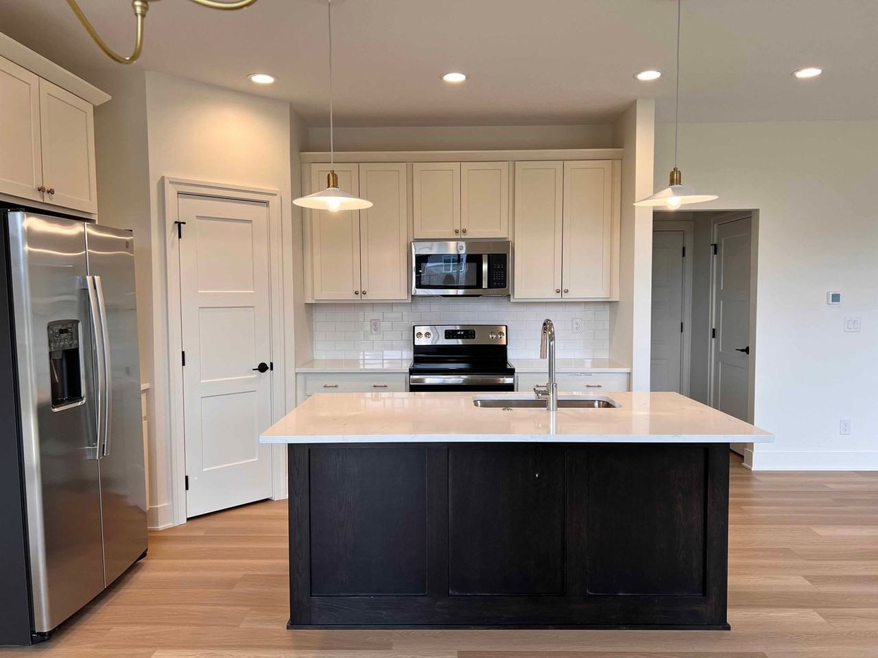 384 S 91st St - Photo 3 of 15