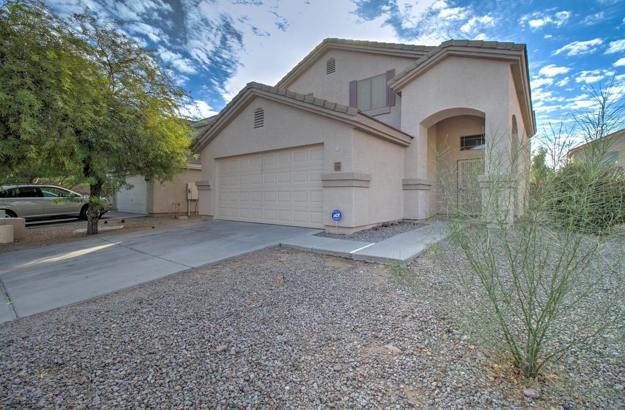 12367 W Roma Ave - Photo 3 of 45